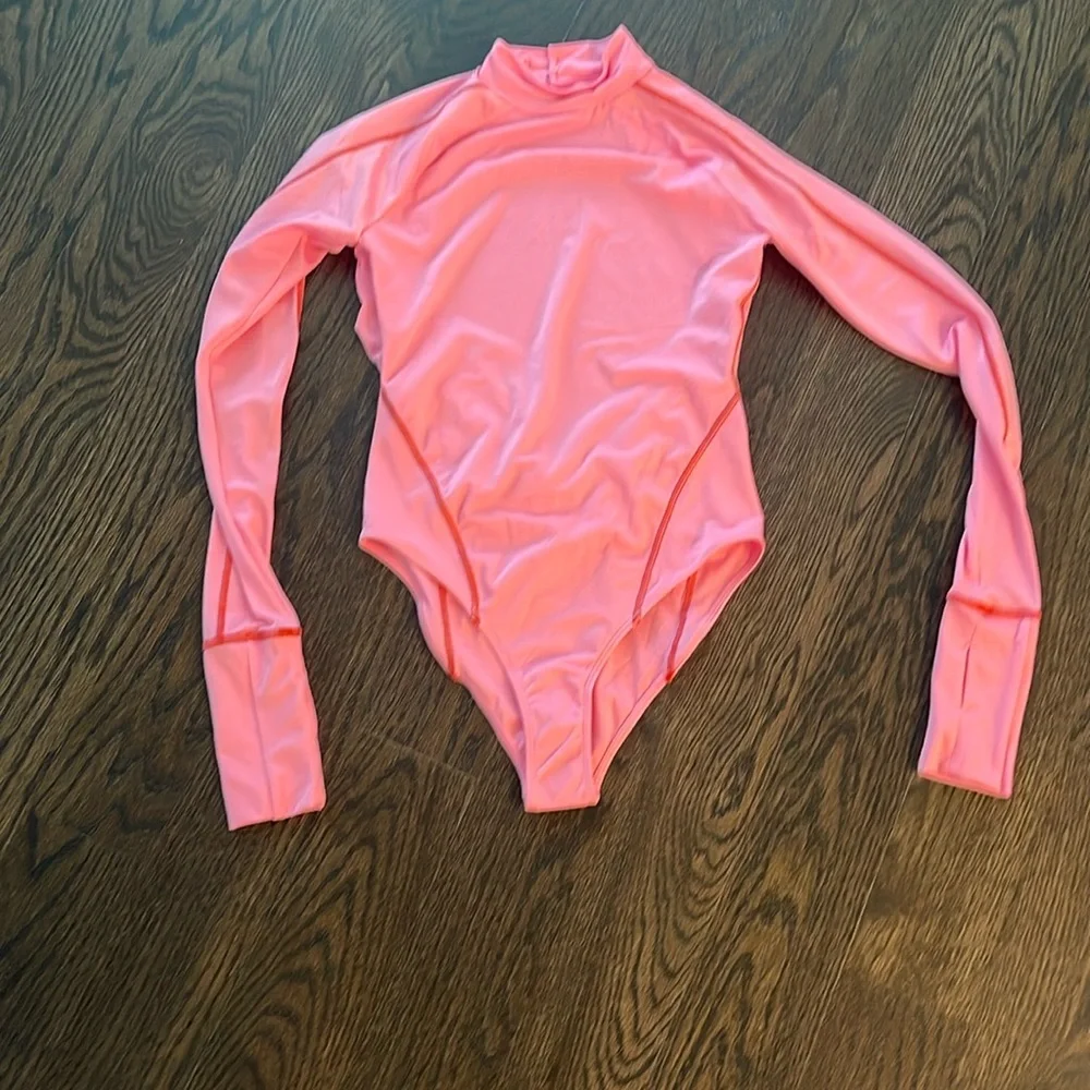 NWOT Free People HAH “Hot as Hell” Rash Guard‎ in Pink!
